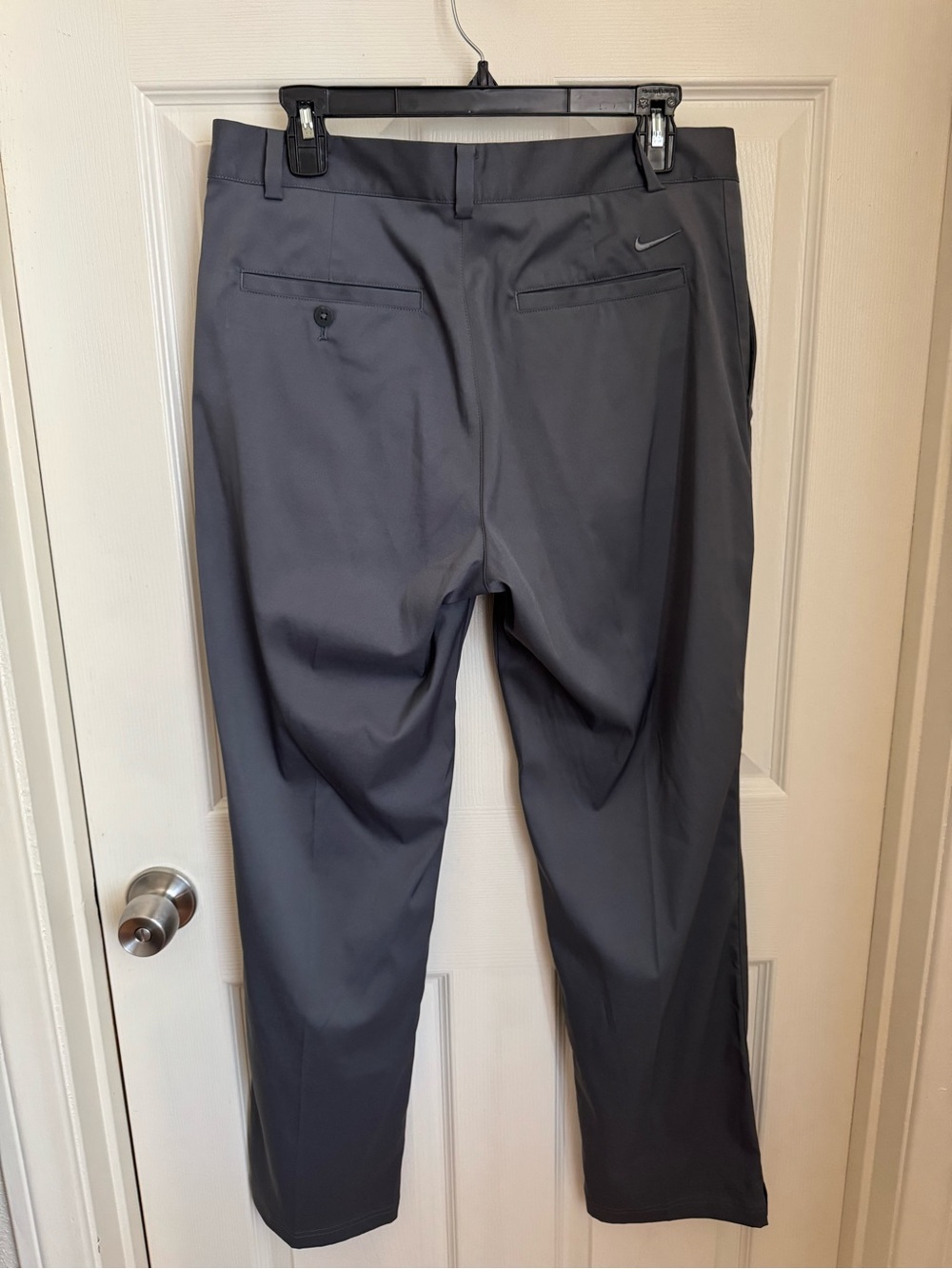 Nike Golf Dri-FIT Men's Grey Flat Front Pants - Size 32x30. (EUC) - Picture 3 of 6